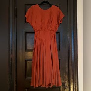 Burnt orange dress w/tie at waist & buttons in the back 🪴🍊